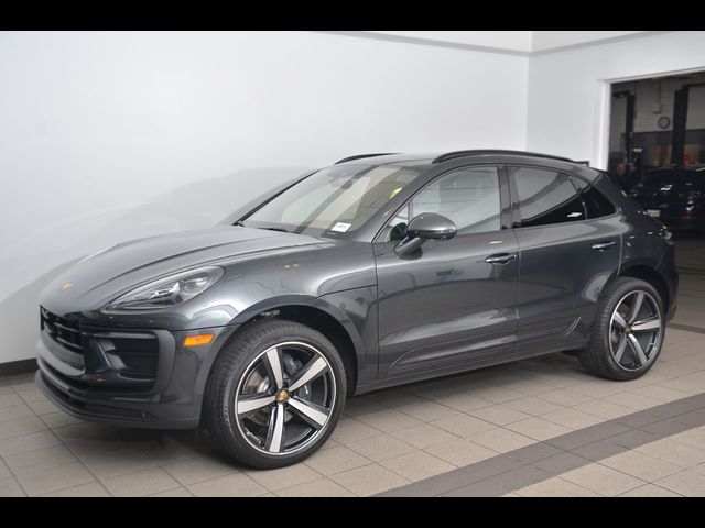 2024 Porsche Macan Base