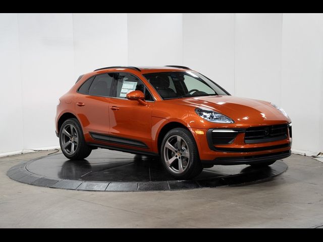 2024 Porsche Macan Base