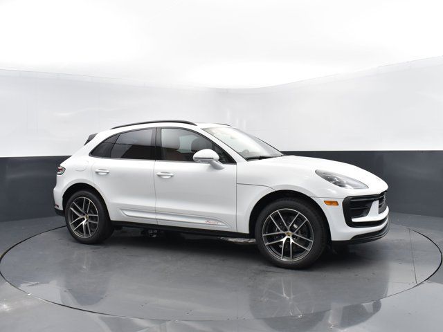 2024 Porsche Macan 