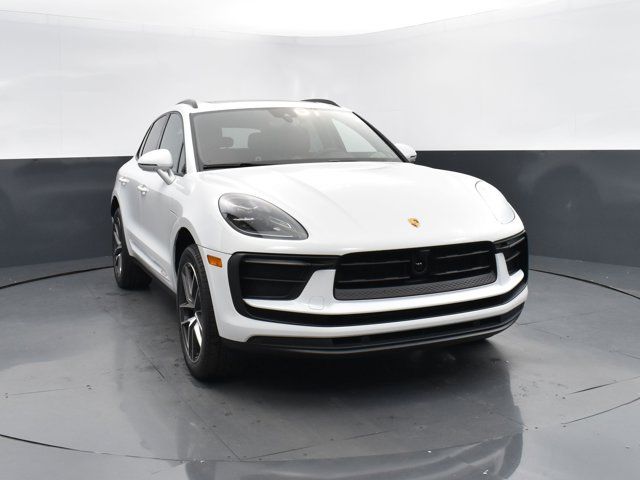 2024 Porsche Macan 