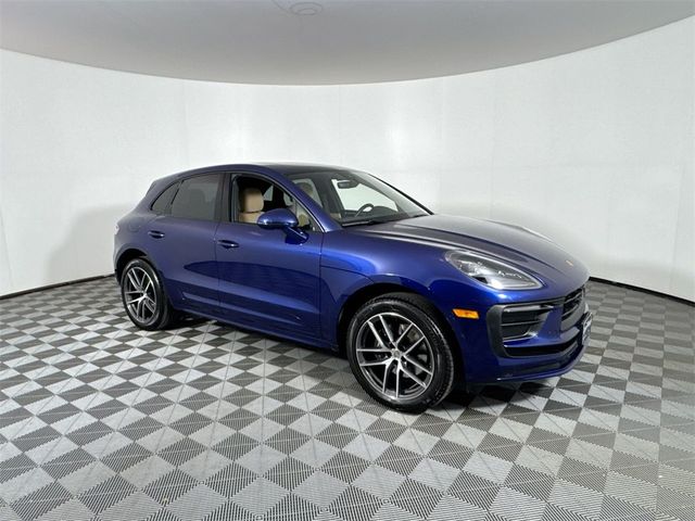 2024 Porsche Macan Base