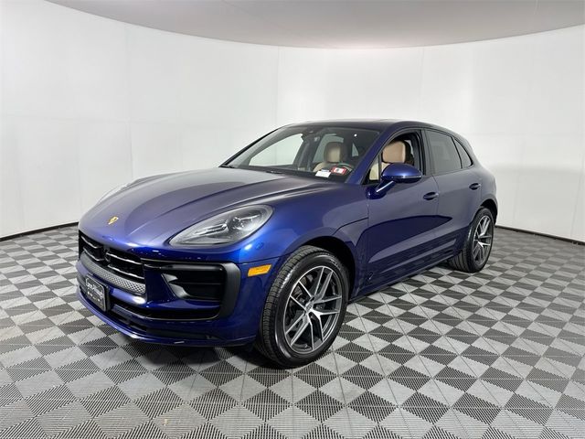 2024 Porsche Macan Base