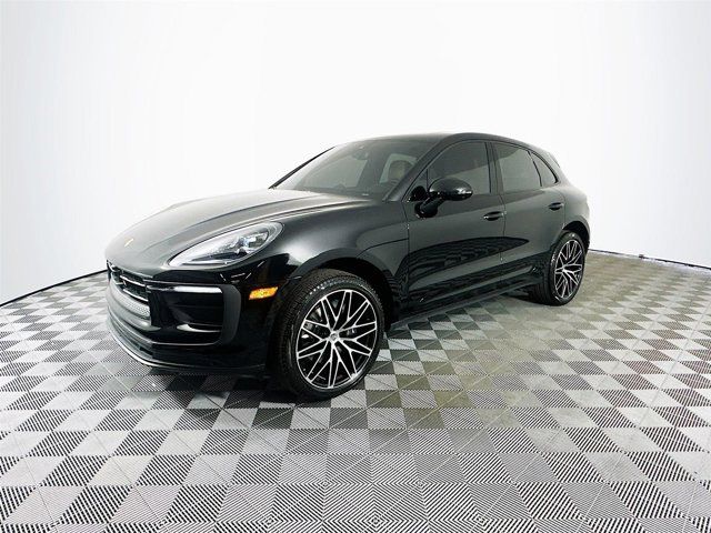 2024 Porsche Macan Base