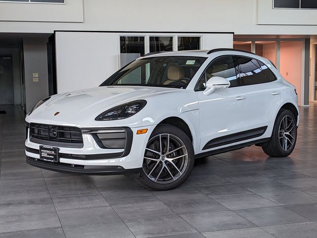 2024 Porsche Macan Base