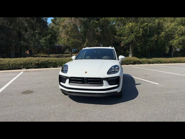 2024 Porsche Macan 