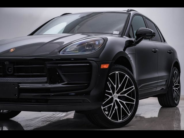 2024 Porsche Macan 