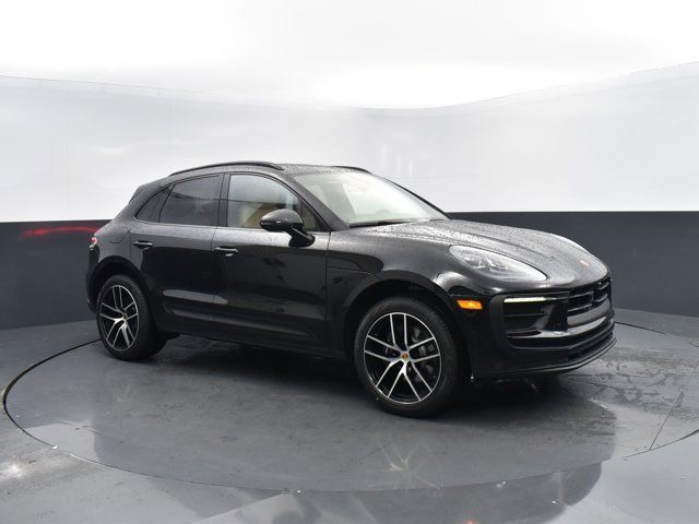 2024 Porsche Macan 