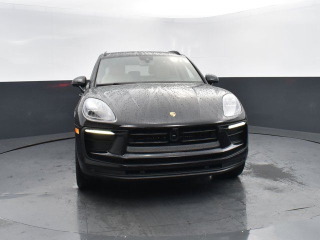 2024 Porsche Macan 