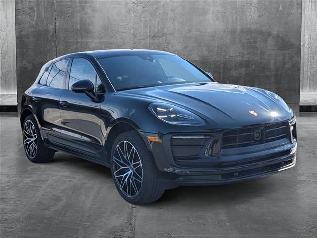 2024 Porsche Macan Base