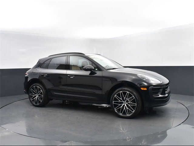 2024 Porsche Macan 