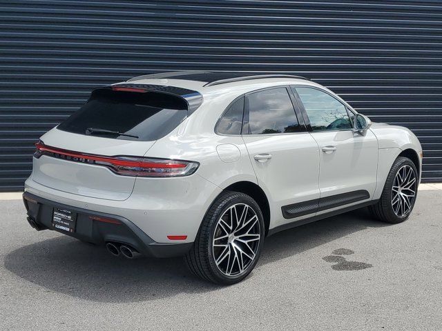 2024 Porsche Macan Base