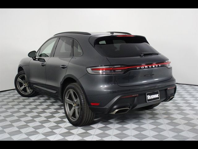 2024 Porsche Macan Base