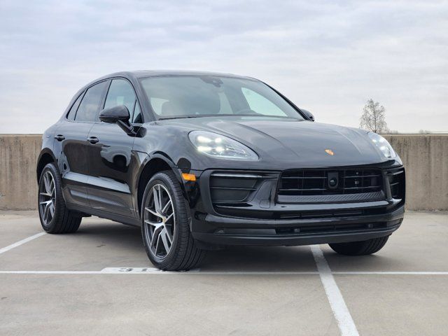 2024 Porsche Macan Base