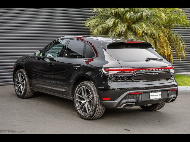 2024 Porsche Macan Base