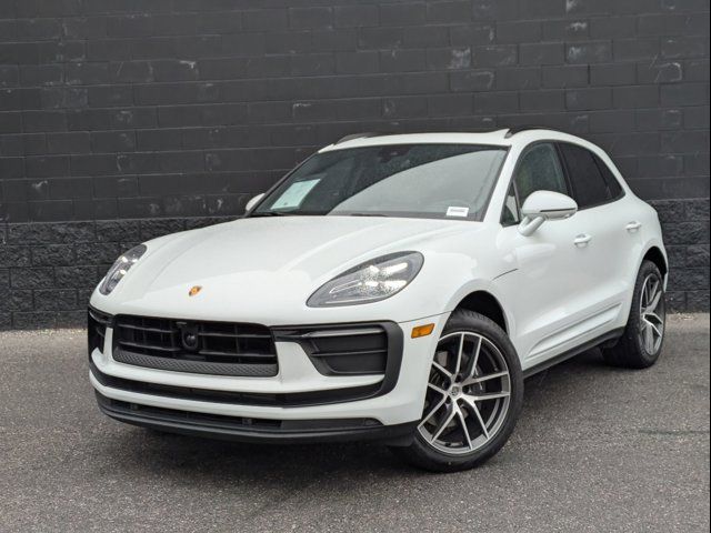 2024 Porsche Macan 