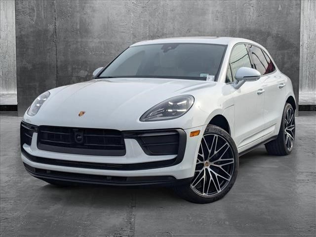 2024 Porsche Macan Base