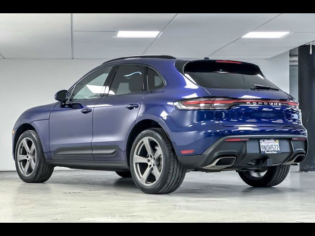 2024 Porsche Macan Base