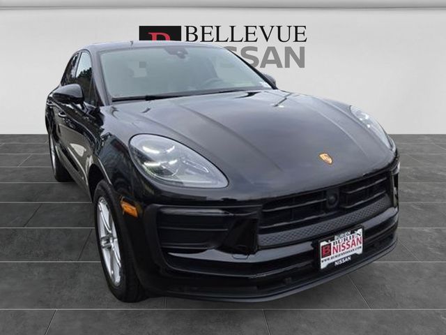 2024 Porsche Macan Base
