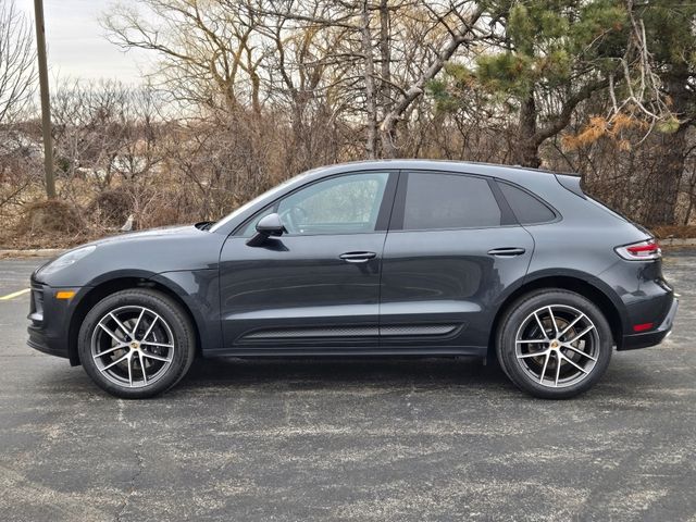 2024 Porsche Macan Base