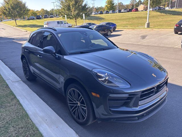 2024 Porsche Macan Base