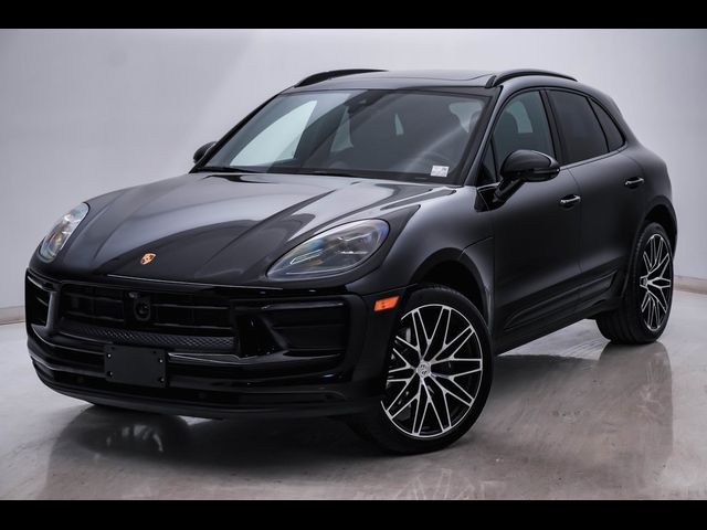 2024 Porsche Macan 