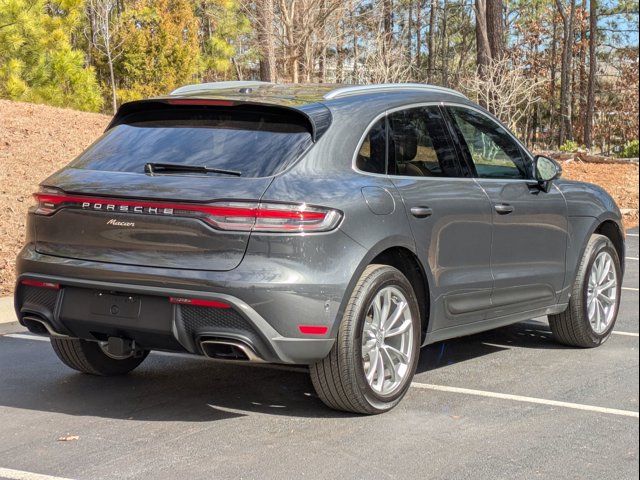 2024 Porsche Macan Base