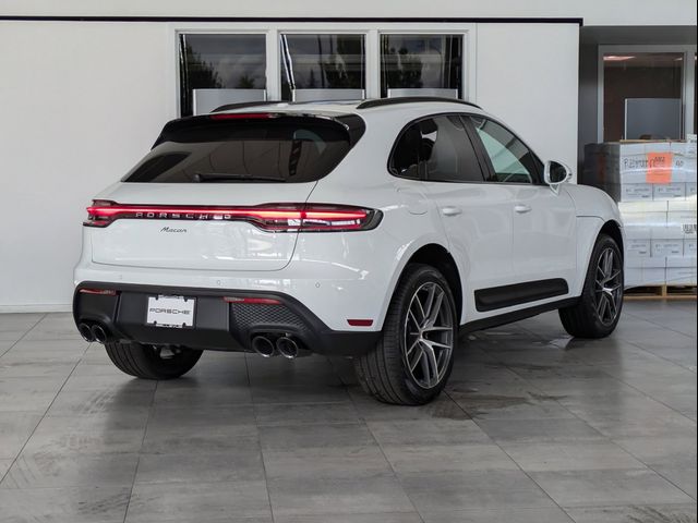 2024 Porsche Macan Base