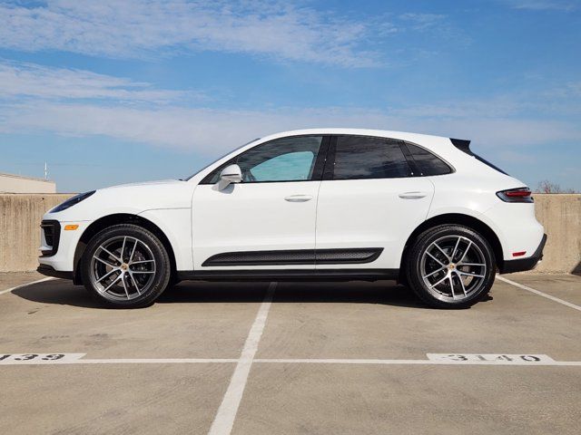 2024 Porsche Macan Base