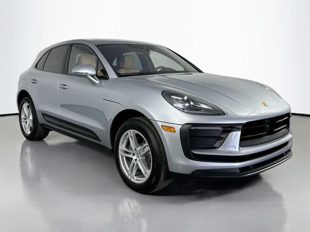 2024 Porsche Macan Base