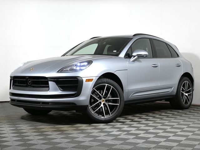 2024 Porsche Macan Base