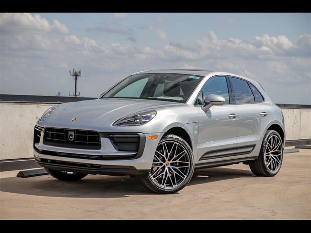 2024 Porsche Macan Base