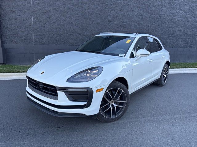 2024 Porsche Macan Base