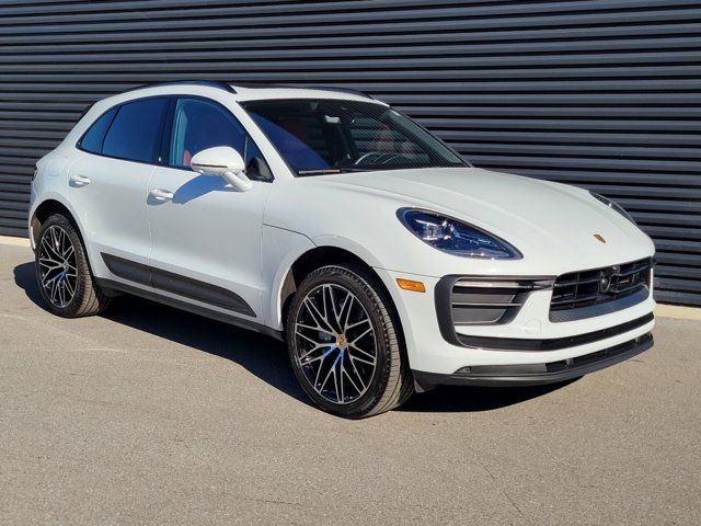 2024 Porsche Macan Base