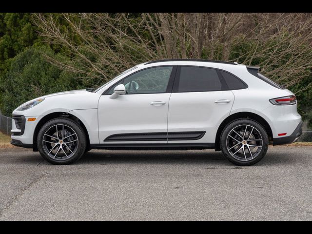 2024 Porsche Macan 