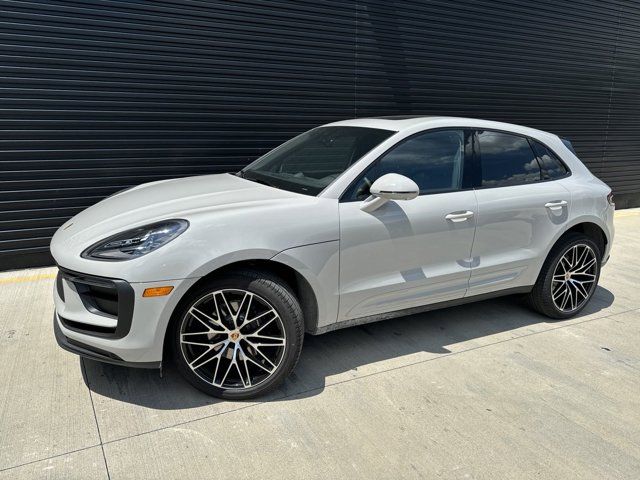 2024 Porsche Macan Base