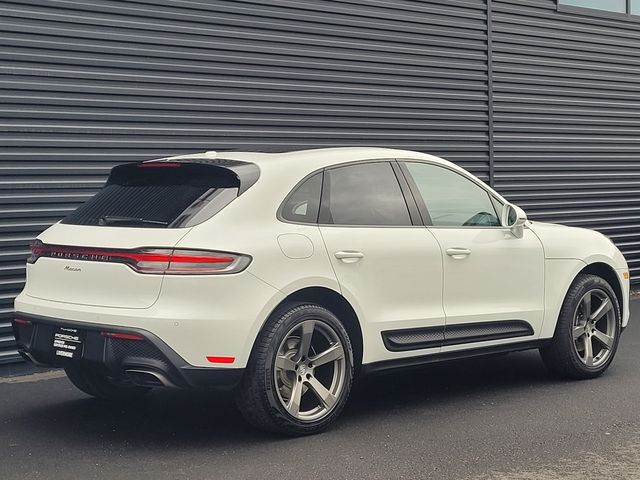 2024 Porsche Macan Base