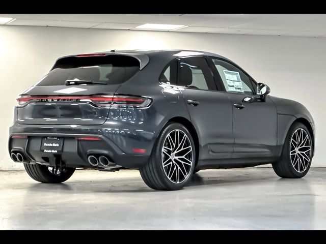 2024 Porsche Macan Base