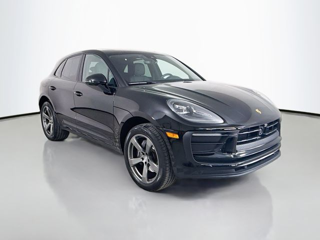 2024 Porsche Macan Base