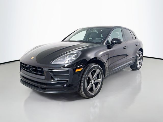 2024 Porsche Macan Base