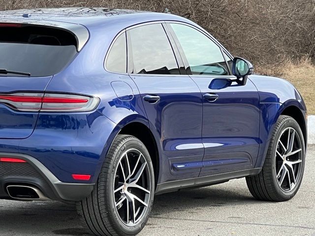 2024 Porsche Macan Base