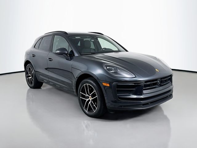 2024 Porsche Macan Base