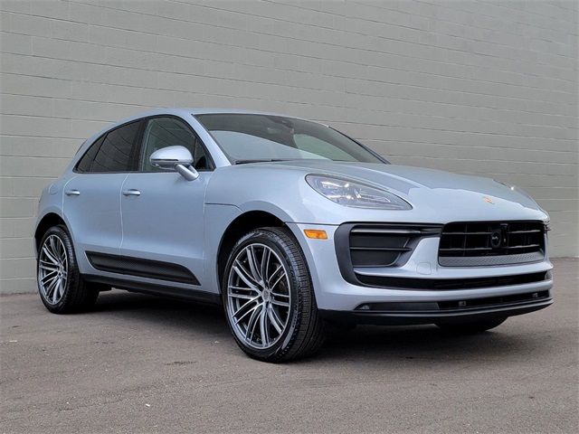 2024 Porsche Macan Base