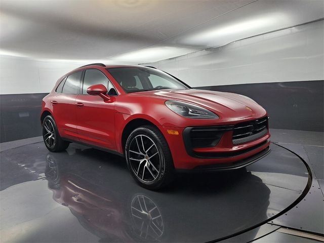 2024 Porsche Macan Base