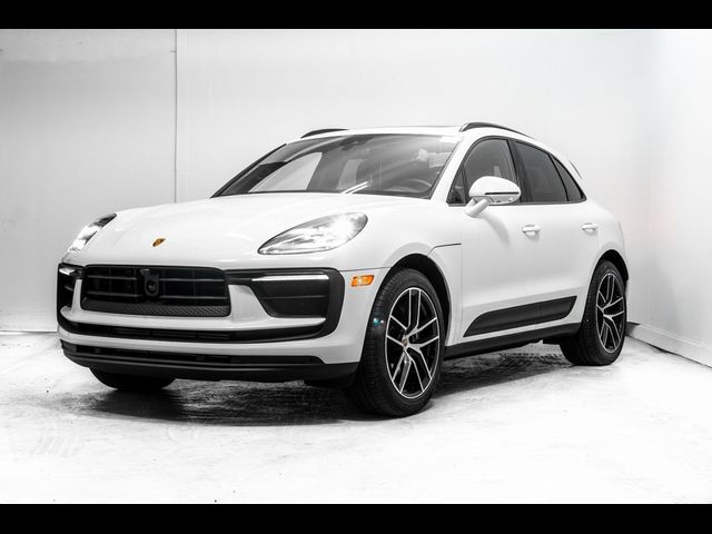 2024 Porsche Macan Base