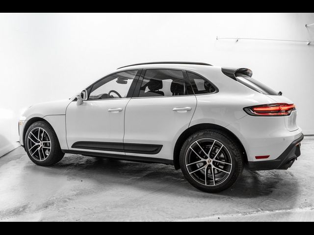 2024 Porsche Macan Base