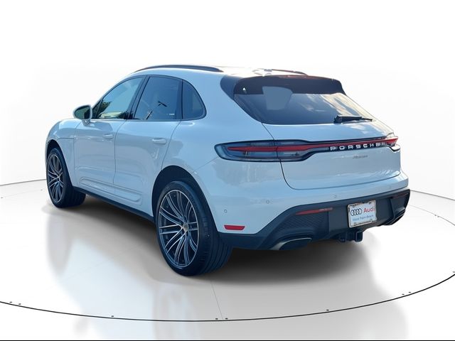 2024 Porsche Macan Base