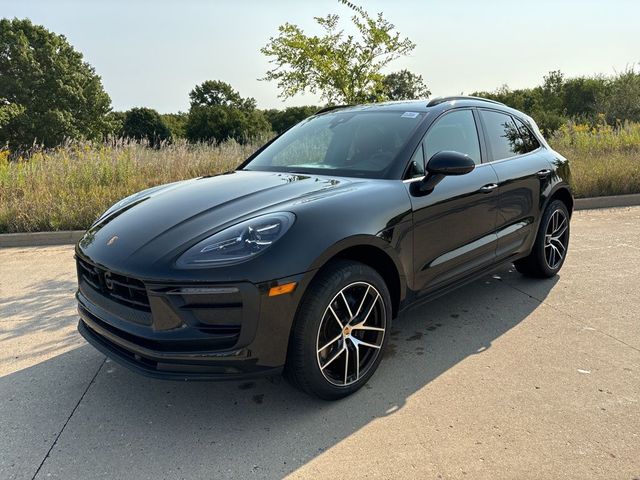 2024 Porsche Macan Base