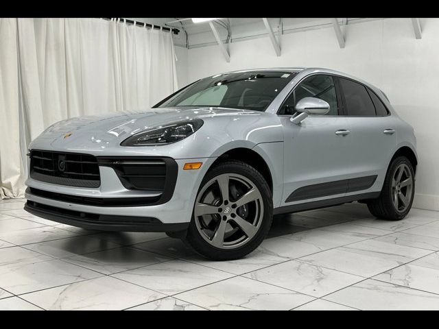 2024 Porsche Macan Base