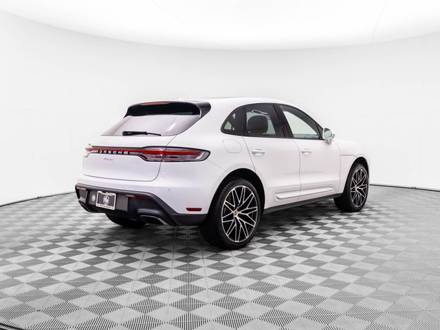 2024 Porsche Macan Base