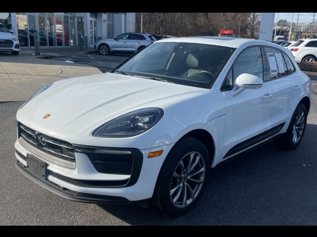 2024 Porsche Macan Base